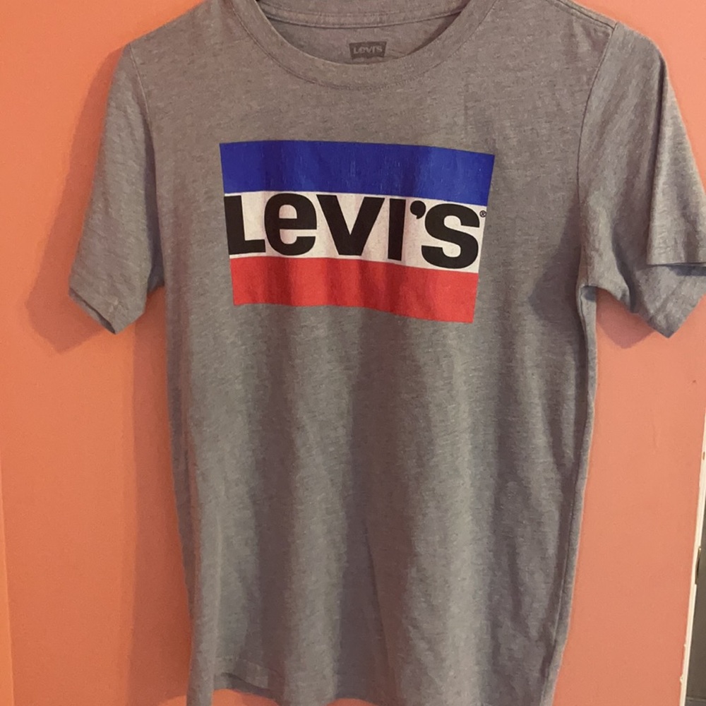 Grey Levi’s Logo Shirt